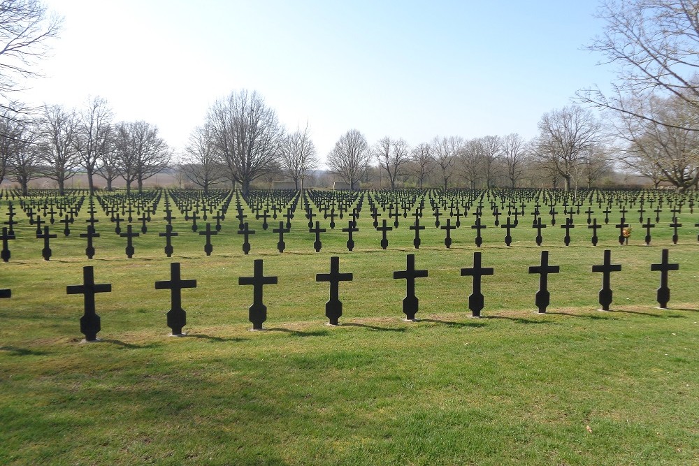 Duitse Oorlogsbegraafplaats Fort-de-Malmaison