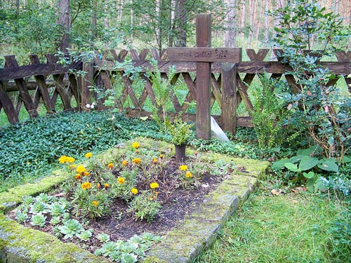 Field Grave German Soldier Battaune #1