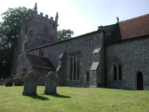 Oorlogsgraf van het Gemenebest St. Peter Churchyard