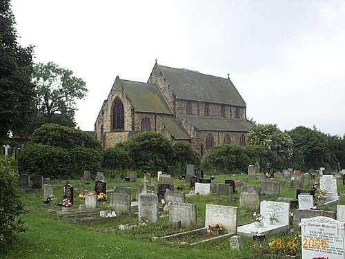 Commonwealth War Graves St Nicholas Churchyard #1