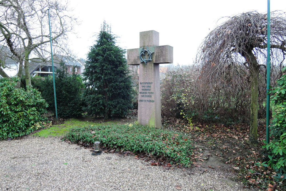 War Memorial Rurich #2