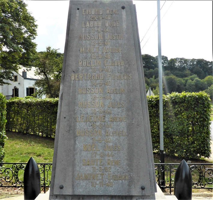 War Memorial Chassepierre #5