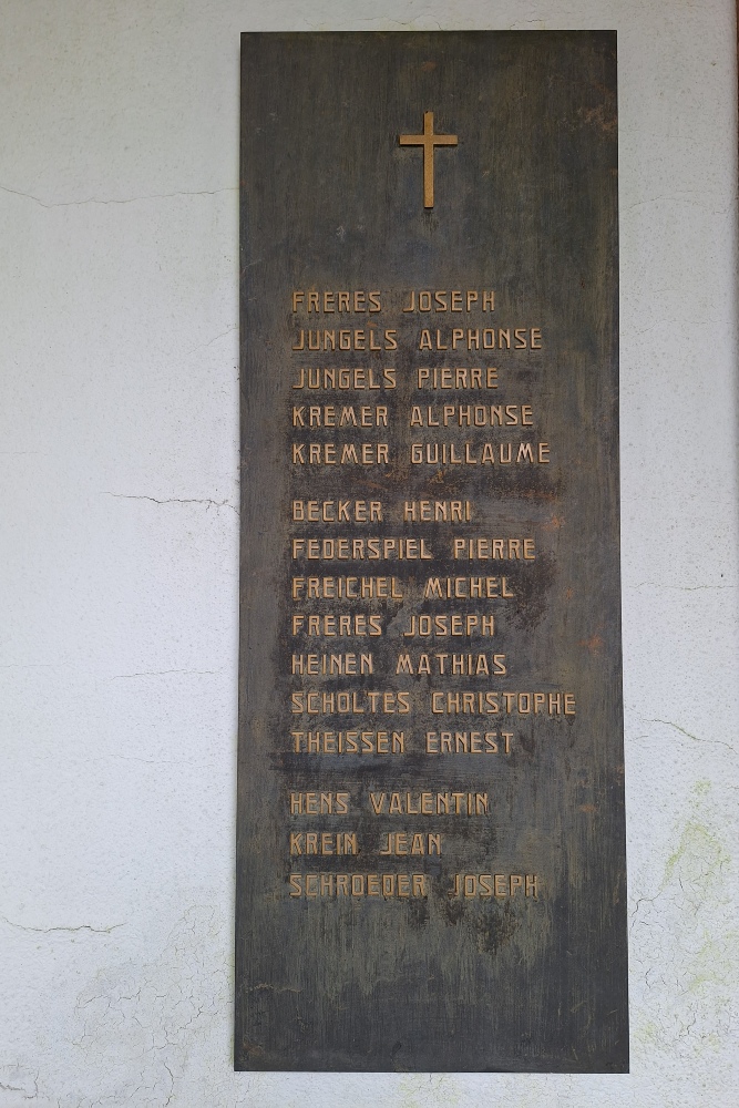 Oorlogsmonument Heinerscheid #4