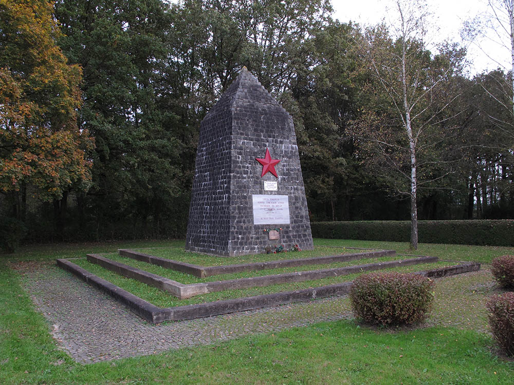 Sovjet Oorlogsbegraafplaats Fürstenfeld #1