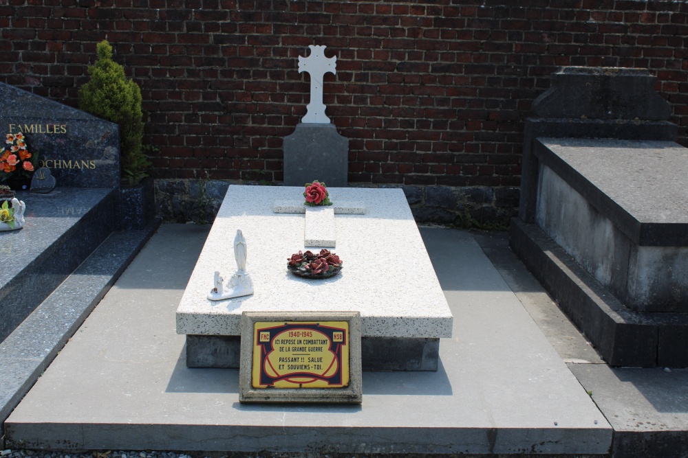 Belgian Graves Veterans Erquelinnes #4