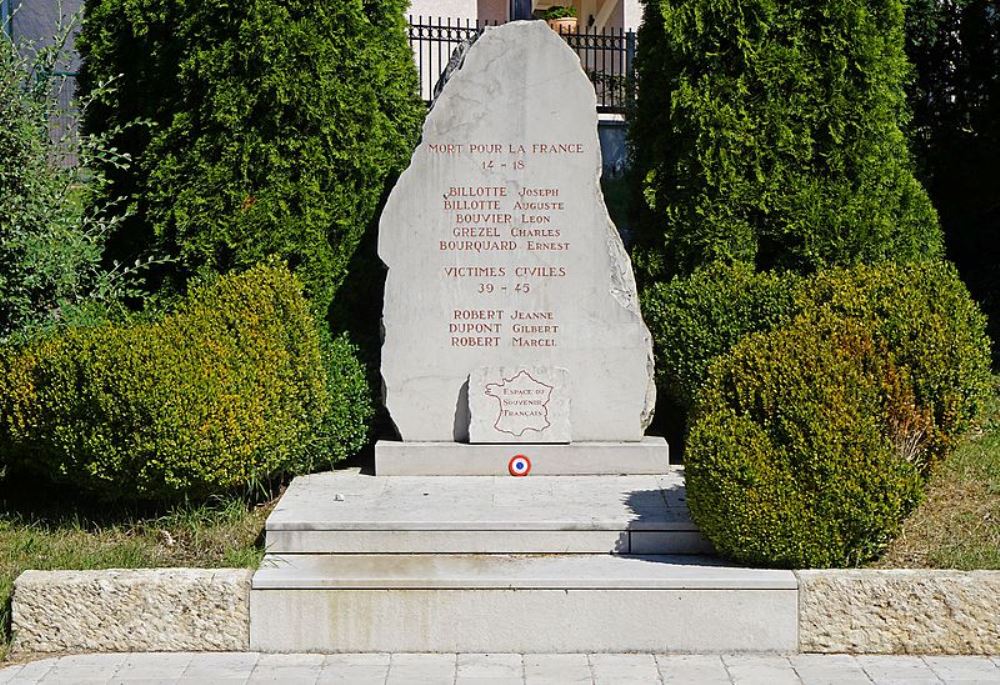 War Memorial Villers-sur-Saulnot #1