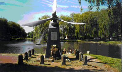 Monument Short Stirling Bommenwerper BK 620 #5