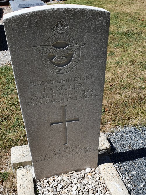 Commonwealth War Grave Bertangles #2