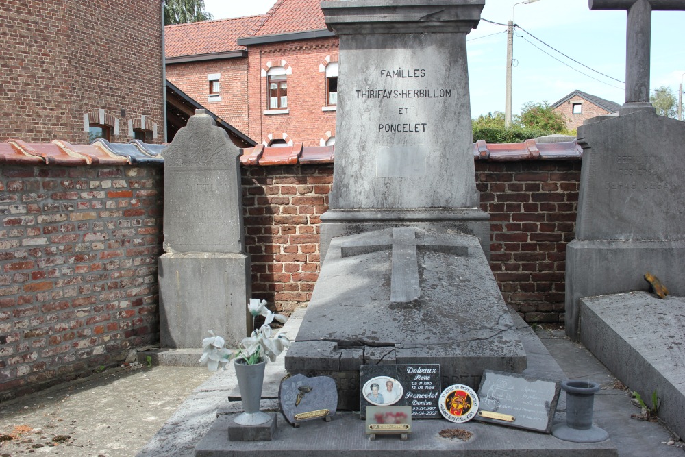 Belgian Graves Veterans Les Waleffes