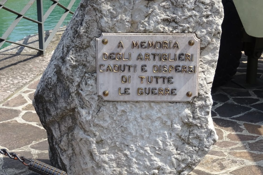 War Memorial Peschiera Del Garda #2