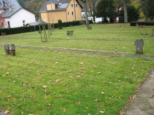 Duitse Oorlogsbegraafplaats Neuerburg #3