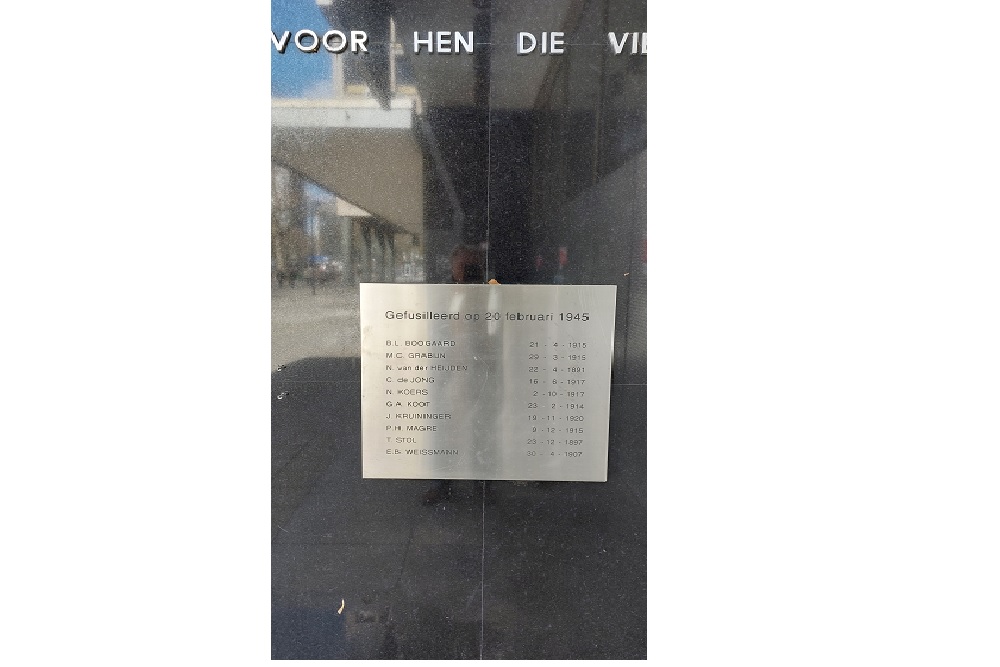 Memorial Executions February 1945 Coolsingel #2