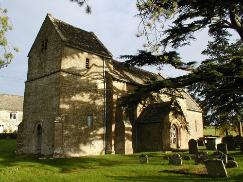 Oorlogsgraf van het Gemenebest St Bartholomew Churchyard