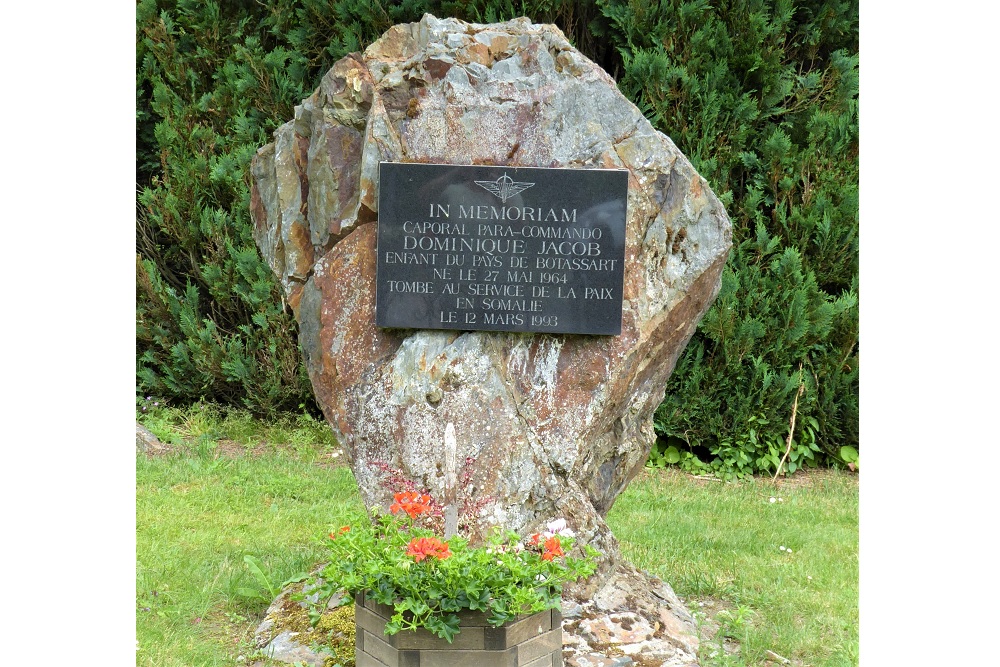 Memorial Stone Botassart