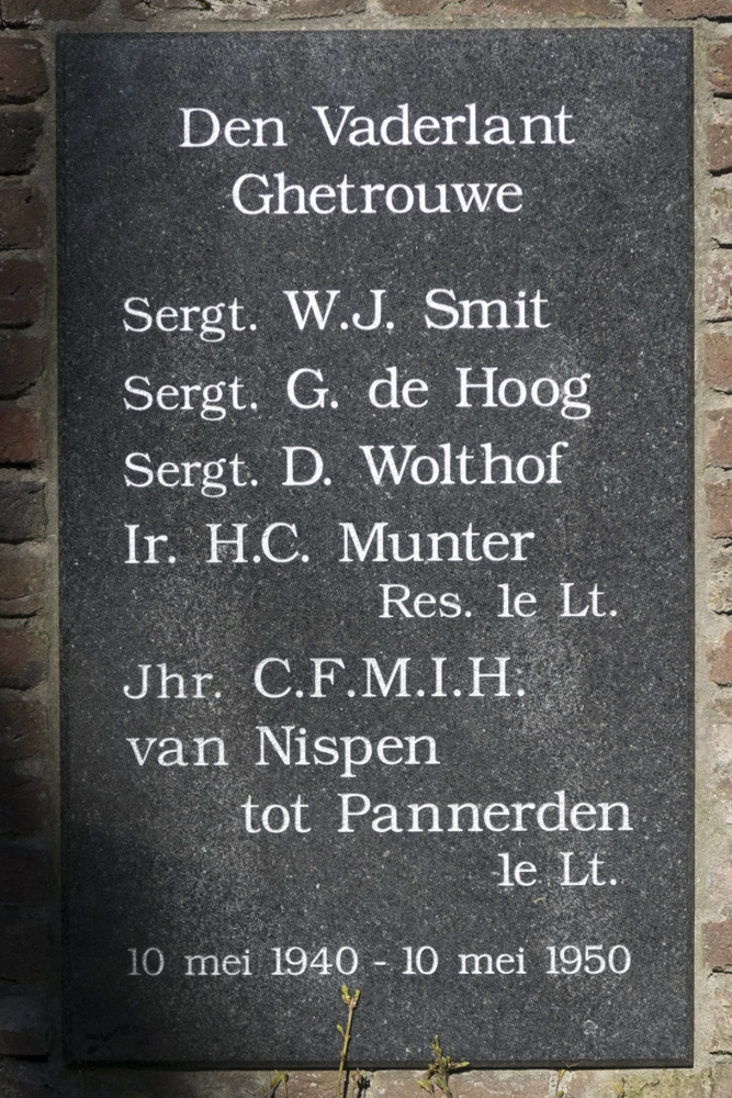 Oorlogsmonument Heveadorp en Doorwerth #3