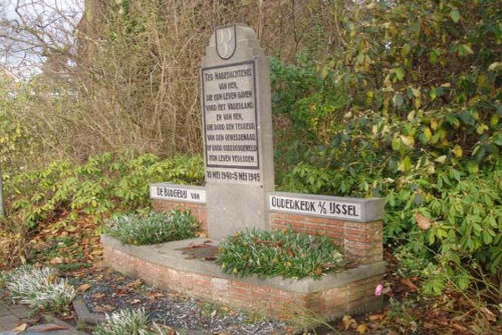 War Memorial Ouderkerk aan den IJssel #3