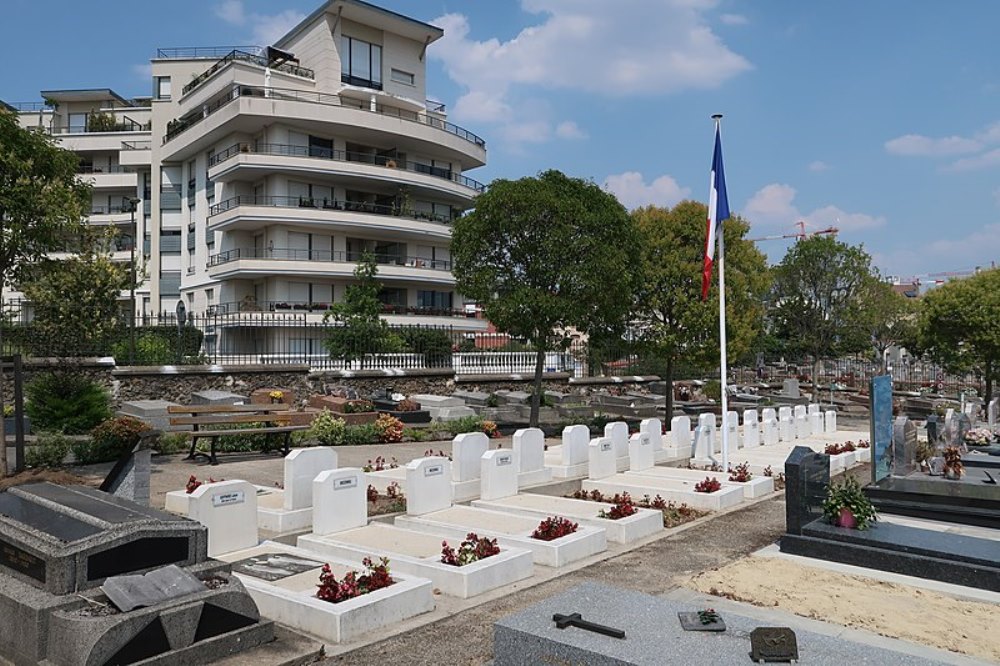 French War Graves Cimetire Voltaire de Suresnes #3