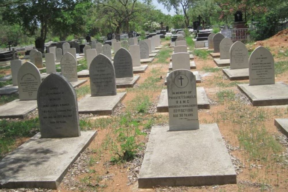 Oorlogsgraven van het Gemenebest Trimulgherry Cantonment Cemetery