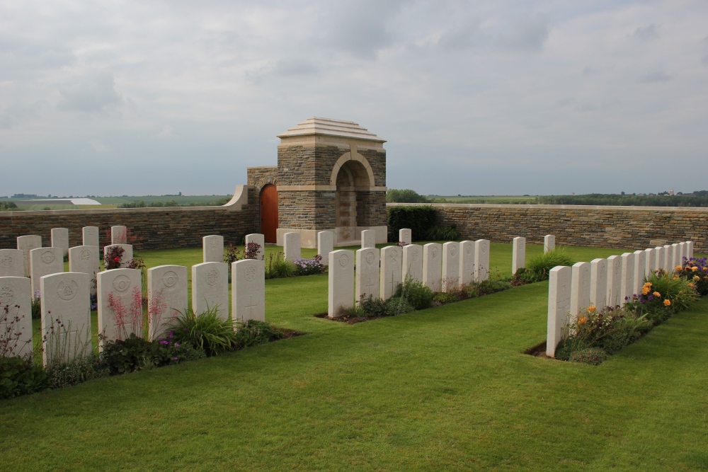 Commonwealth War Cemetery Ruyaulcourt #2