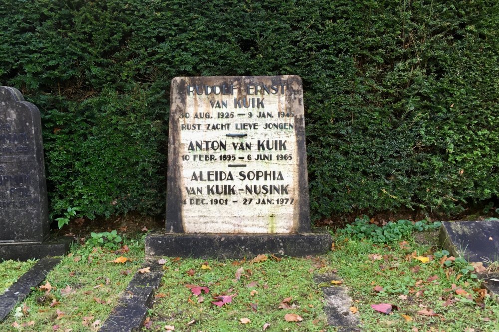 Dutch War Grave General Cemetery Naarden #2