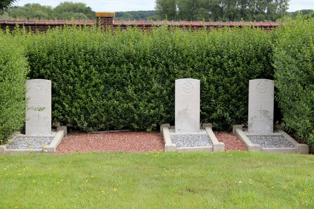 Commonwealth War Graves Baisy-Thy #1