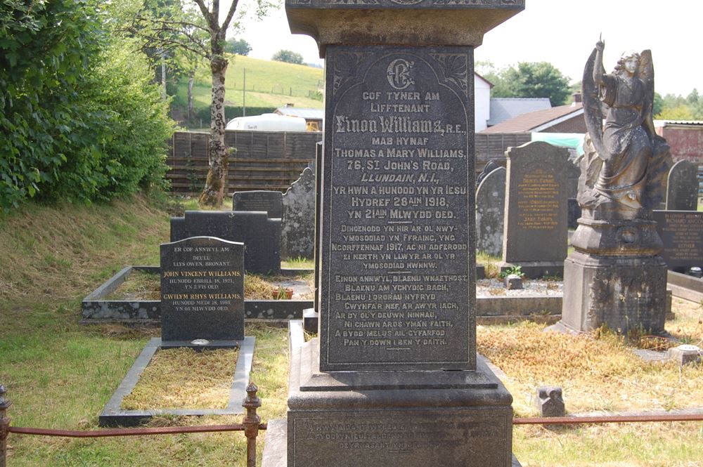 Commonwealth War Grave Bronant Calvinistic Methodist Chapelyard #1