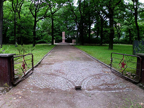 Beelitz Soviet War Cemetery #1