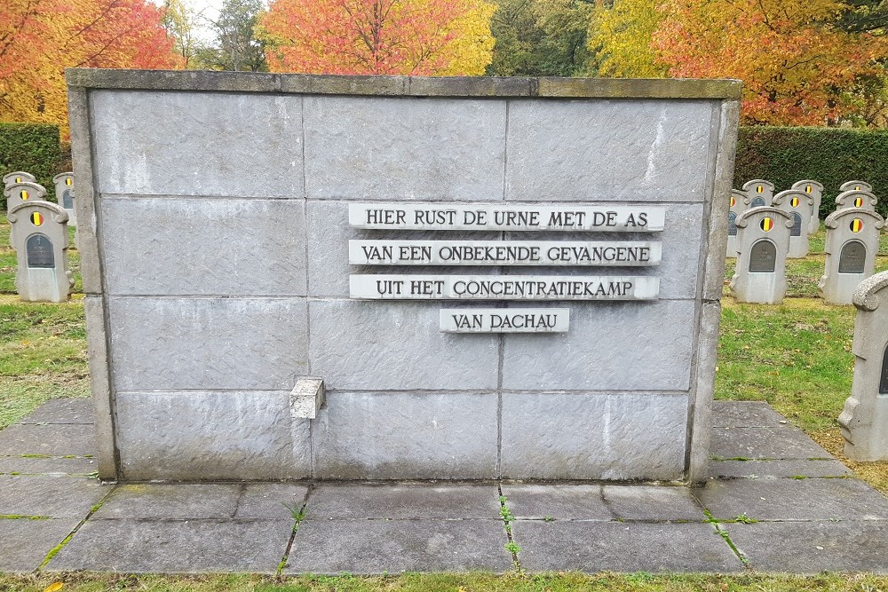 Monument Dachau Begraafplaats Schoonselhof