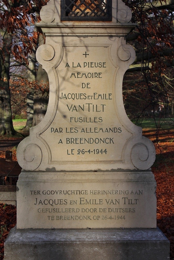 Gedenkteken Jacques en Emiel Van Tilt #2