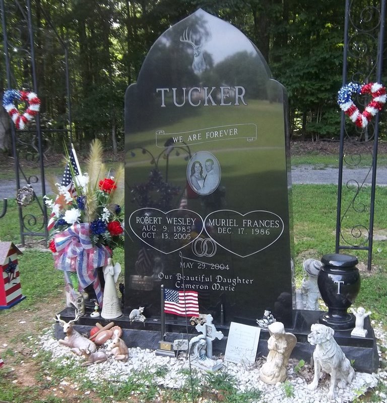Amerikaans Oorlogsgraf Sergeant Tucker Cemetery #1