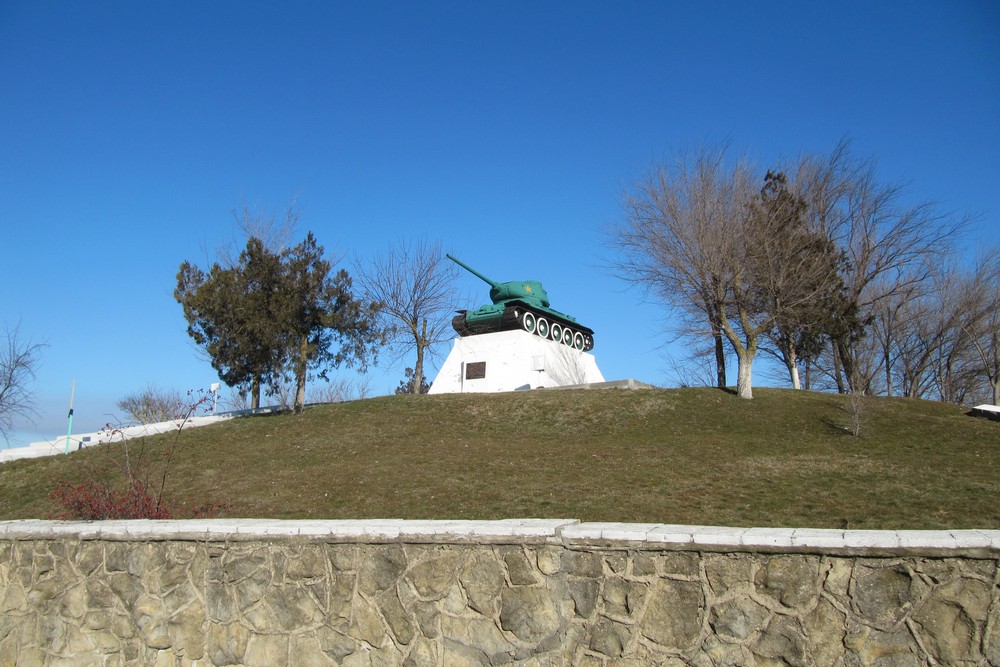 Bevrijdingsmonument (T-34/85 Tank) Temryuk