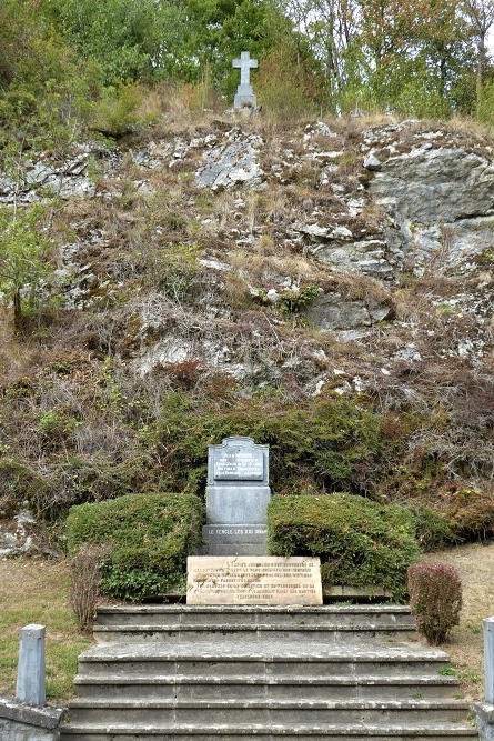 Memorial to Executed Citizens of Leffe #2