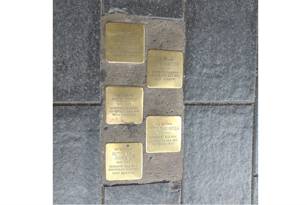 Stolpersteine Via dell’Acqua Bullicante 21 #1