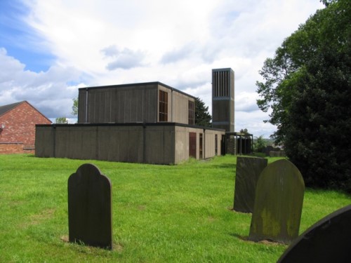 Commonwealth War Grave Holy Rood Churchyard