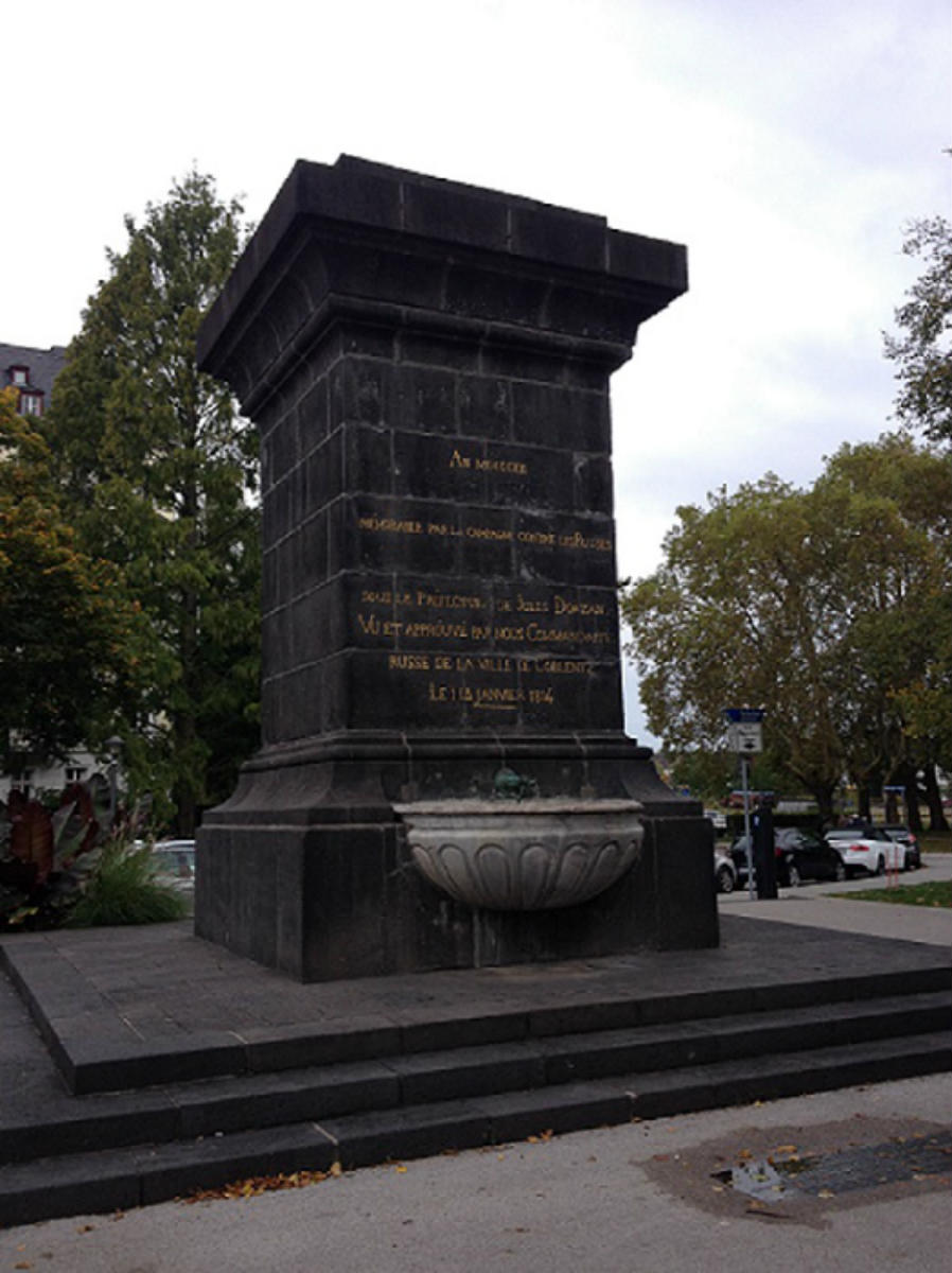 Napoleon Fountain Koblenz #1