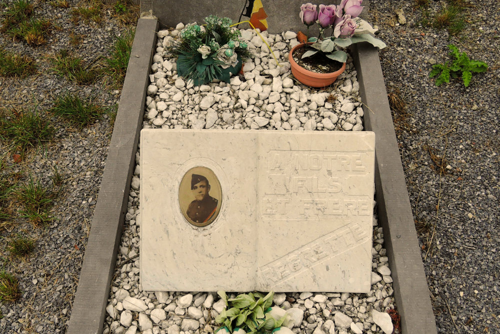 Belgische Oorlogsgraven Lixhe #2
