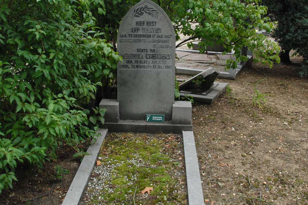 Dutch War Graves Cemetery Dutch Reformed Cemetery Rustoord Nijmegen #1