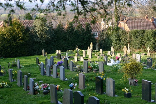 Commonwealth War Grave St. Philip and St. James Churchyard Extension