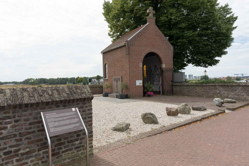 War Memorial Well #5