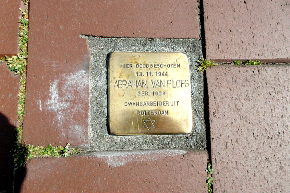 Stumbling Stone IJsselkade/Van Heutzplein #1
