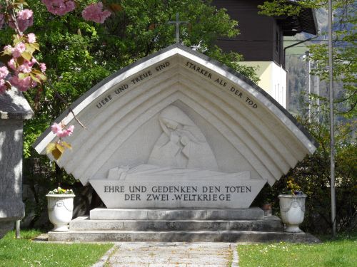 Oorlogsmonument Zell am See #2