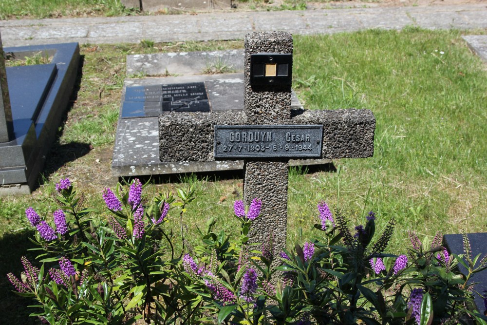 Belgian War Graves Melle #2