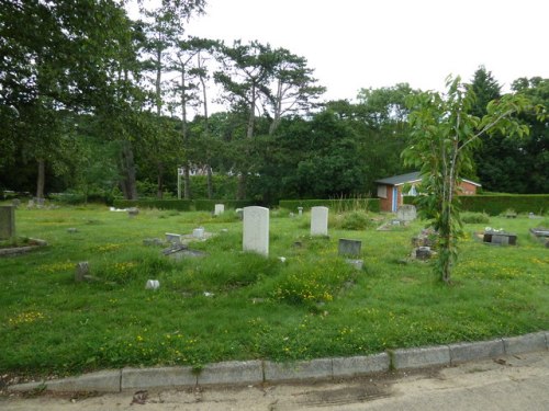 Commonwealth War Graves Havant and Waterloo Cemetery #1