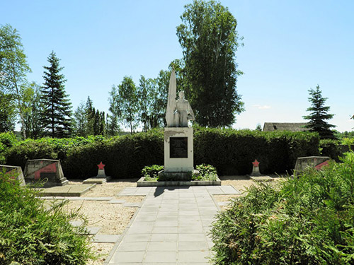 Sovjet Oorlogsbegraafplaats Obeliai #1