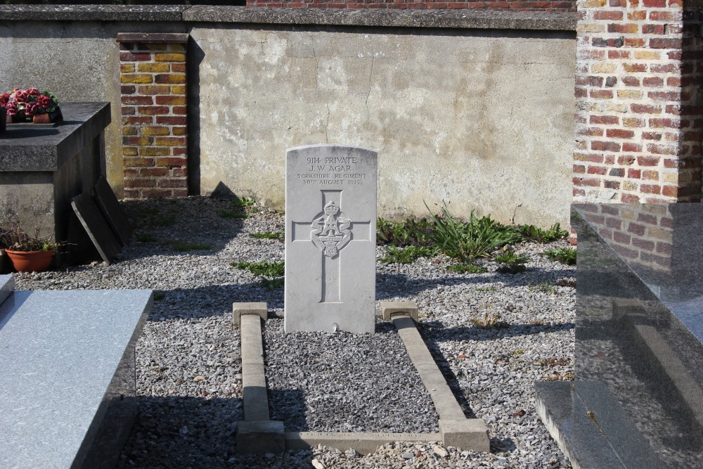 Commonwealth War Grave Nortbécourt #2