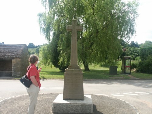 Oorlogsmonument Whichford #1