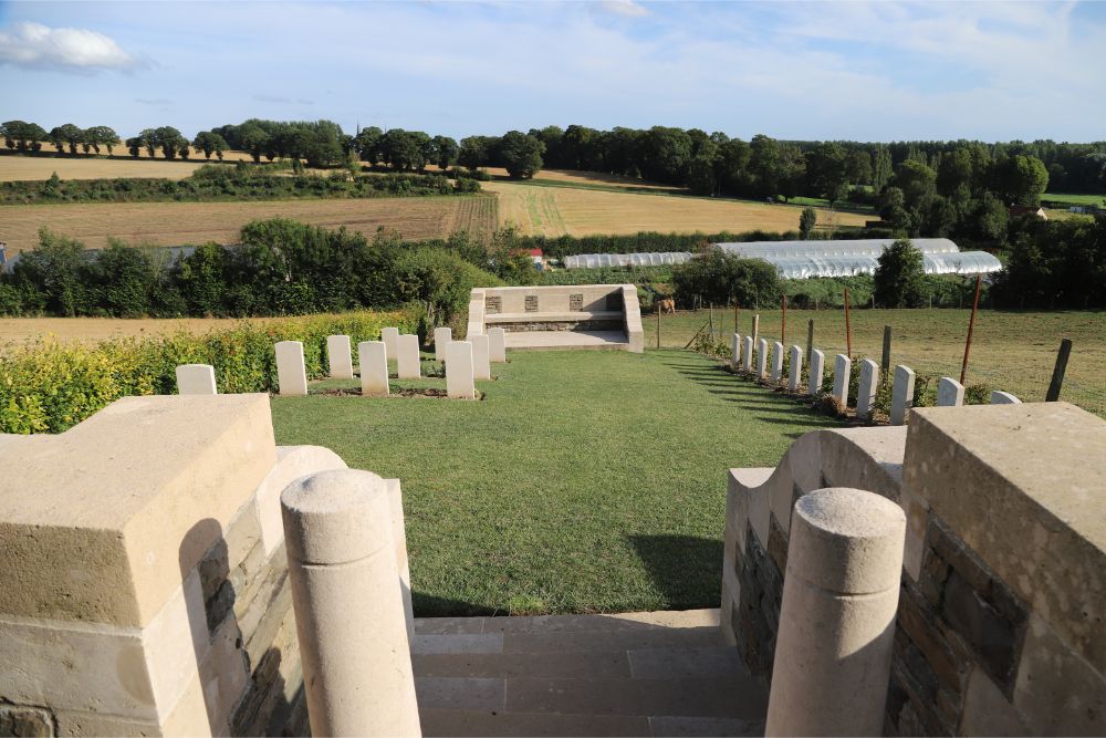 Commonwealth War Cemetery Neuville-Sous-Montreuil (Indian) #1