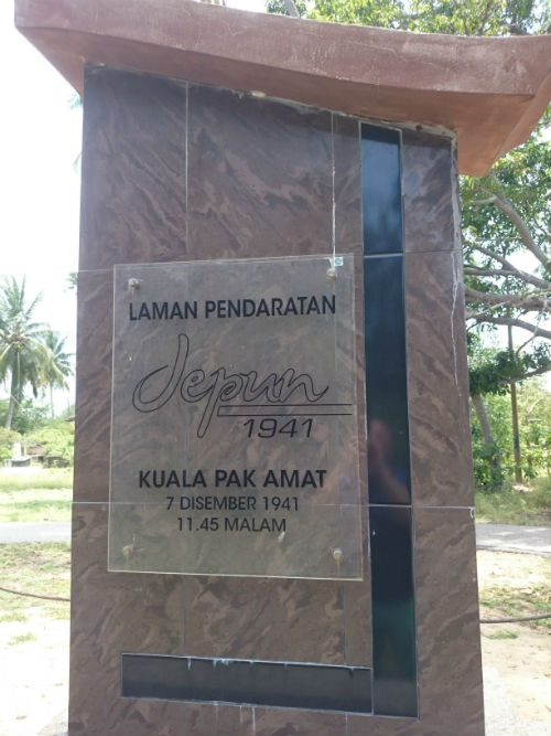 Monument Invasiestrand Kota Bharu #3