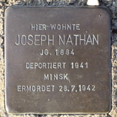 Stolperstein Klaus-Groth-Straße 13