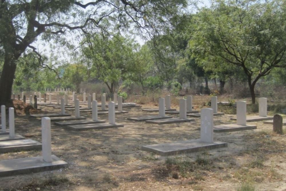 Commonwealth War Graves Lucknow Cantonment Military Cemetery